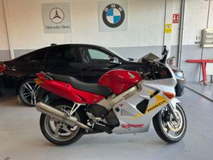 Honda VFR 800   - Foto 11
