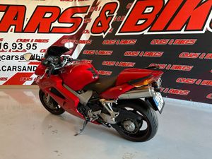 Honda VFR 800 - Foto 4