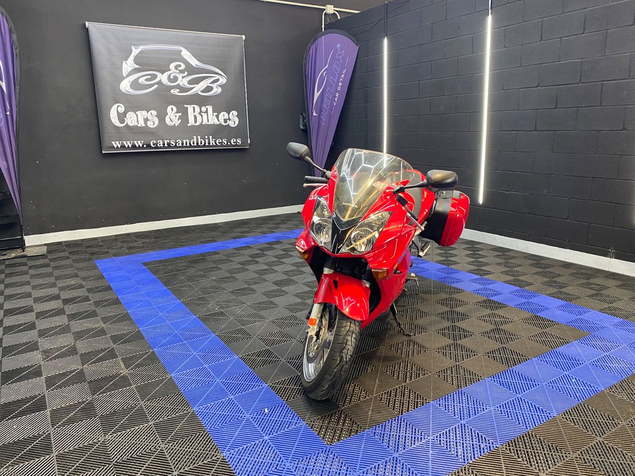 Honda VFR 800 - Foto 4
