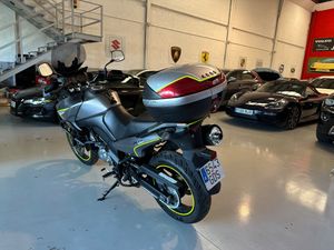 Suzuki V-Strom 650 - Foto 6