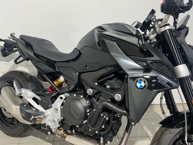 BMW F900R 