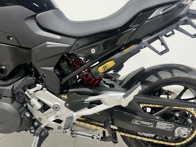 BMW F900R 