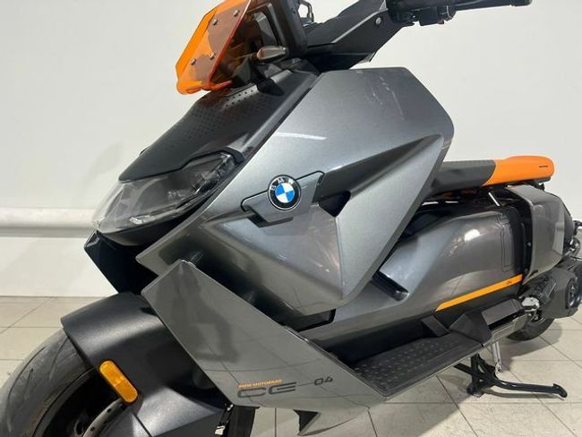 BMW CE 04 