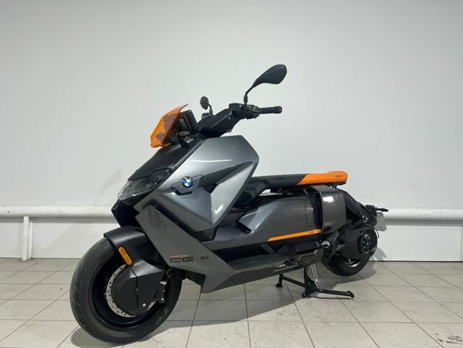 BMW CE 04 