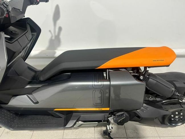 BMW CE 04 