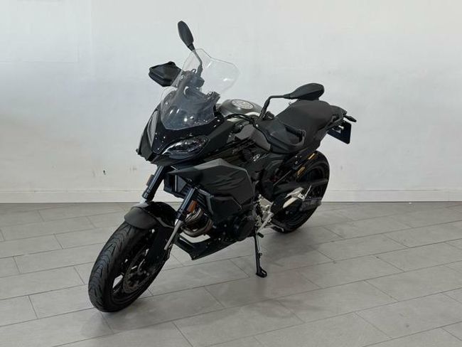 BMW F900 XR 