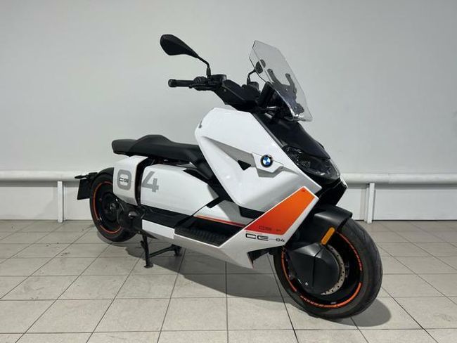 BMW CE 04 