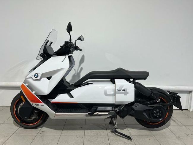 BMW CE 04 