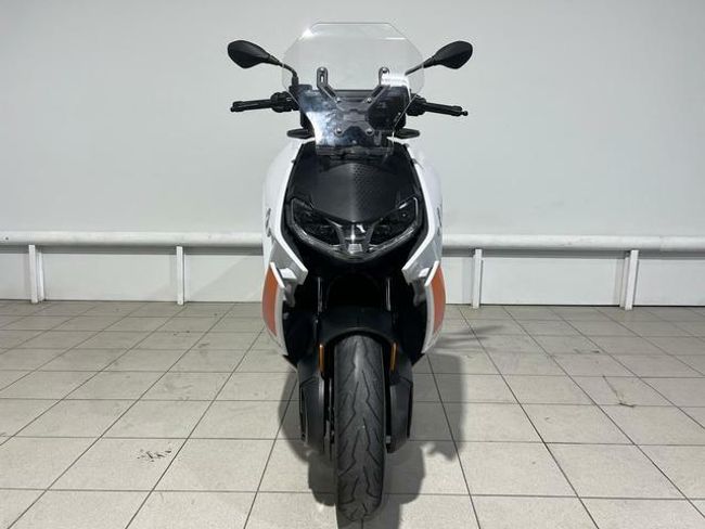 BMW CE 04 