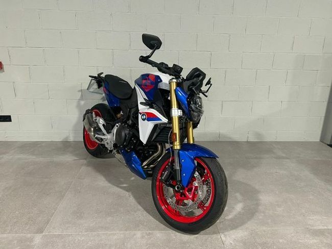 BMW F900R 