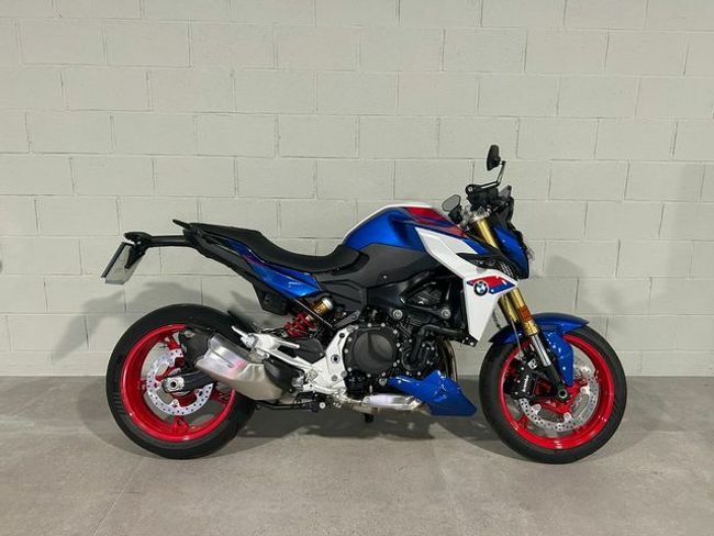 BMW F900R 