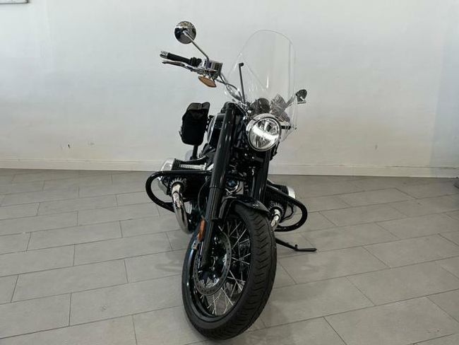 BMW R18 