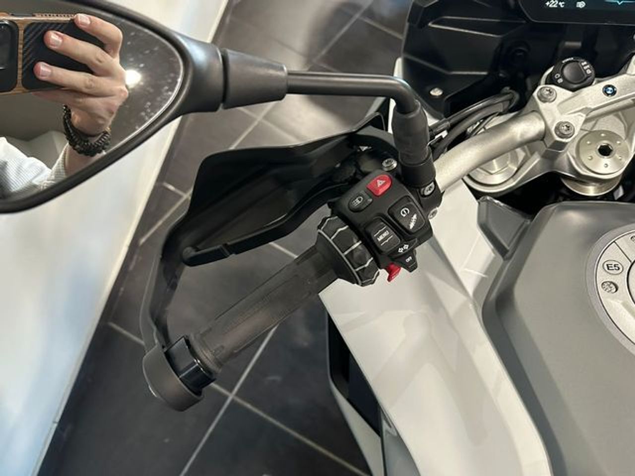 BMW F900 XR   - Foto 9