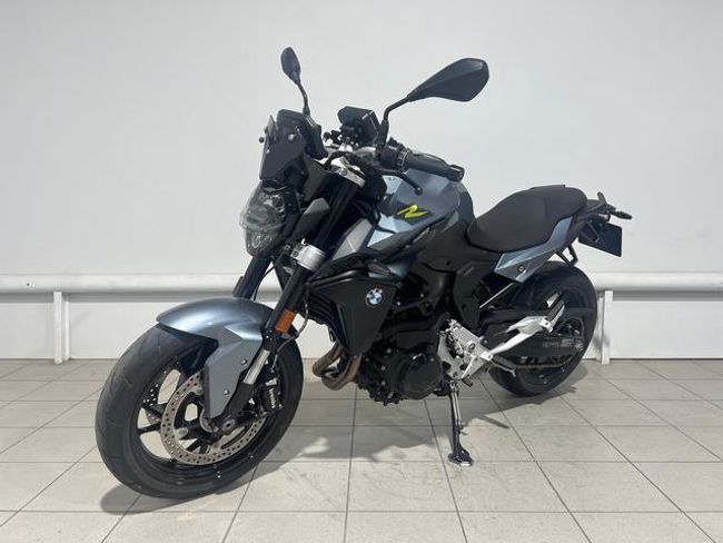 BMW F 900 R  