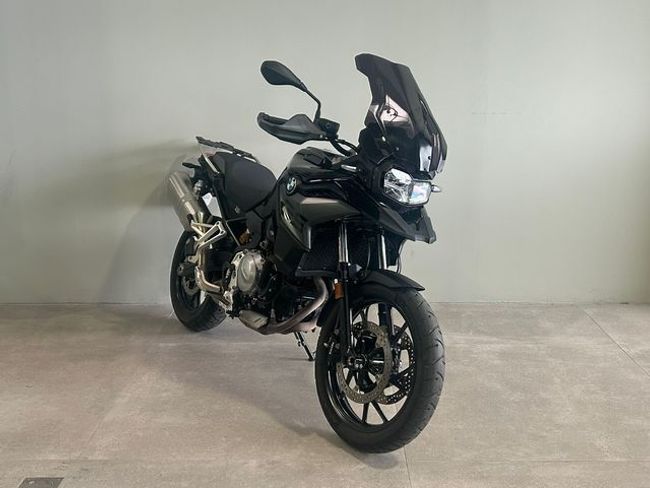 BMW F750GS 