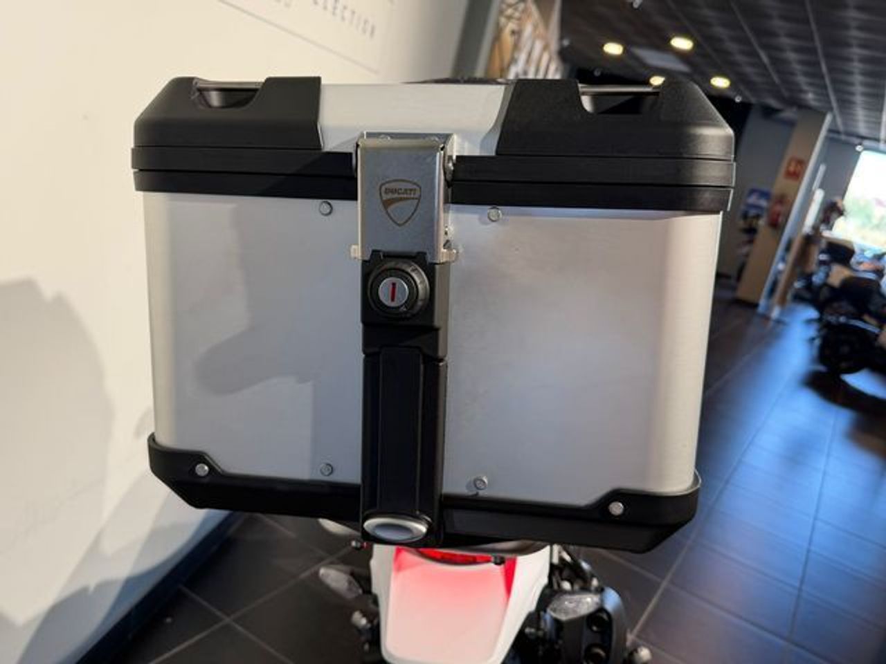 Ducati DesertX   Gasolina - Foto 9