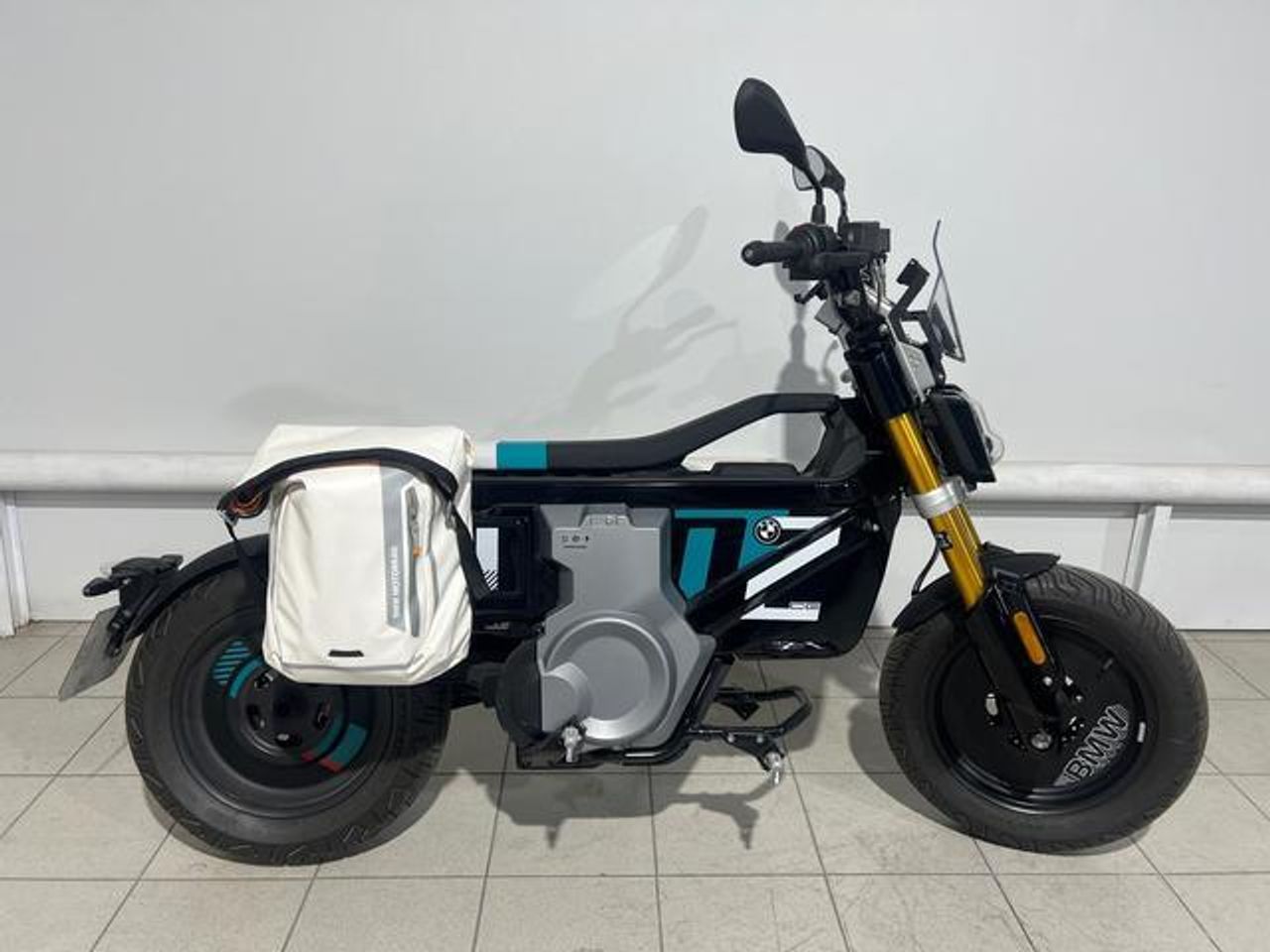 BMW CE 02   Eléctrico - Foto 6