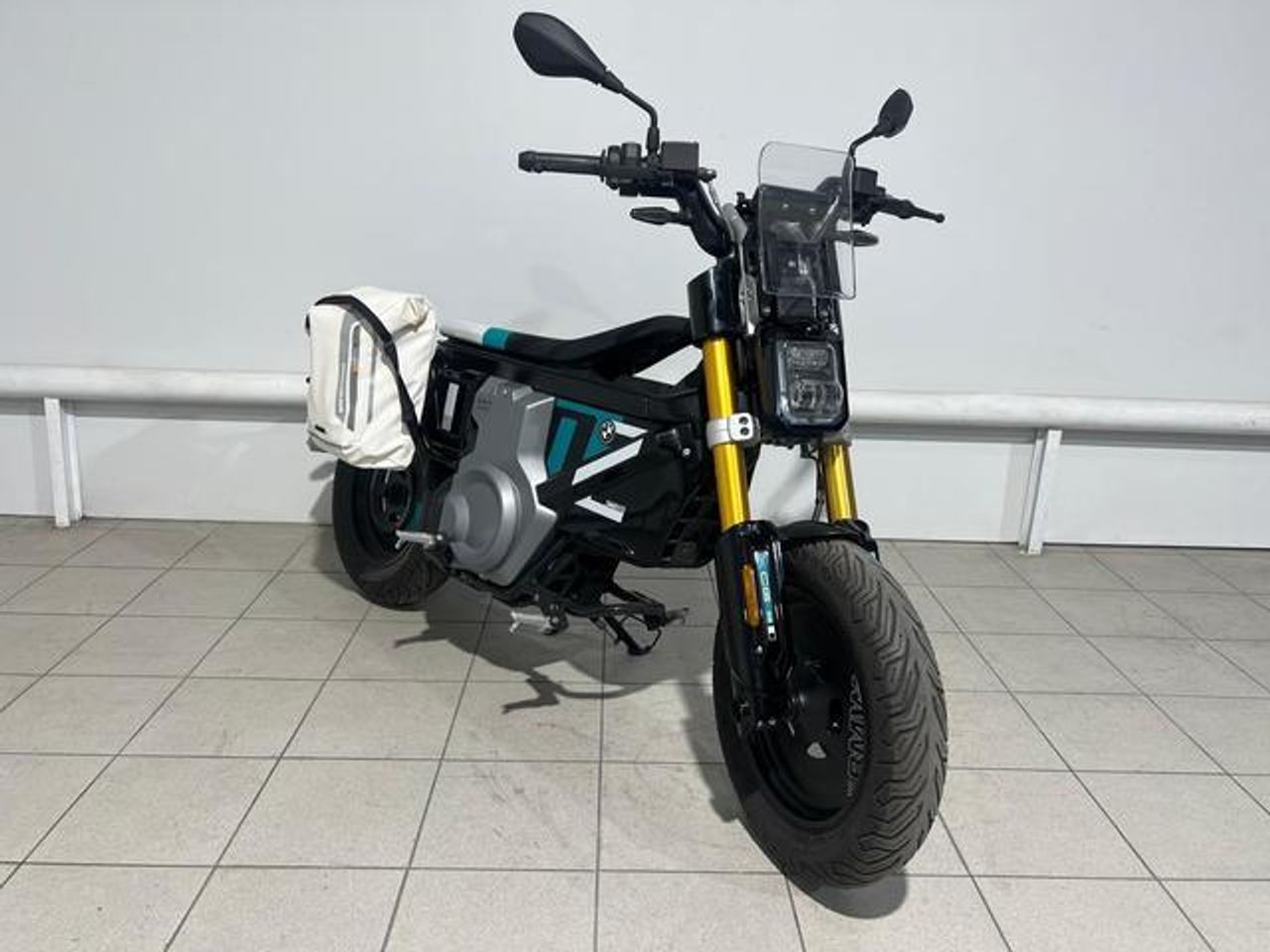 BMW CE 02   Eléctrico - Foto 5