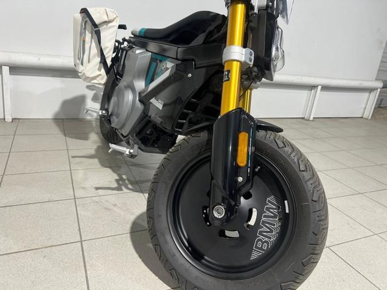 BMW CE 02   Eléctrico - Foto 14