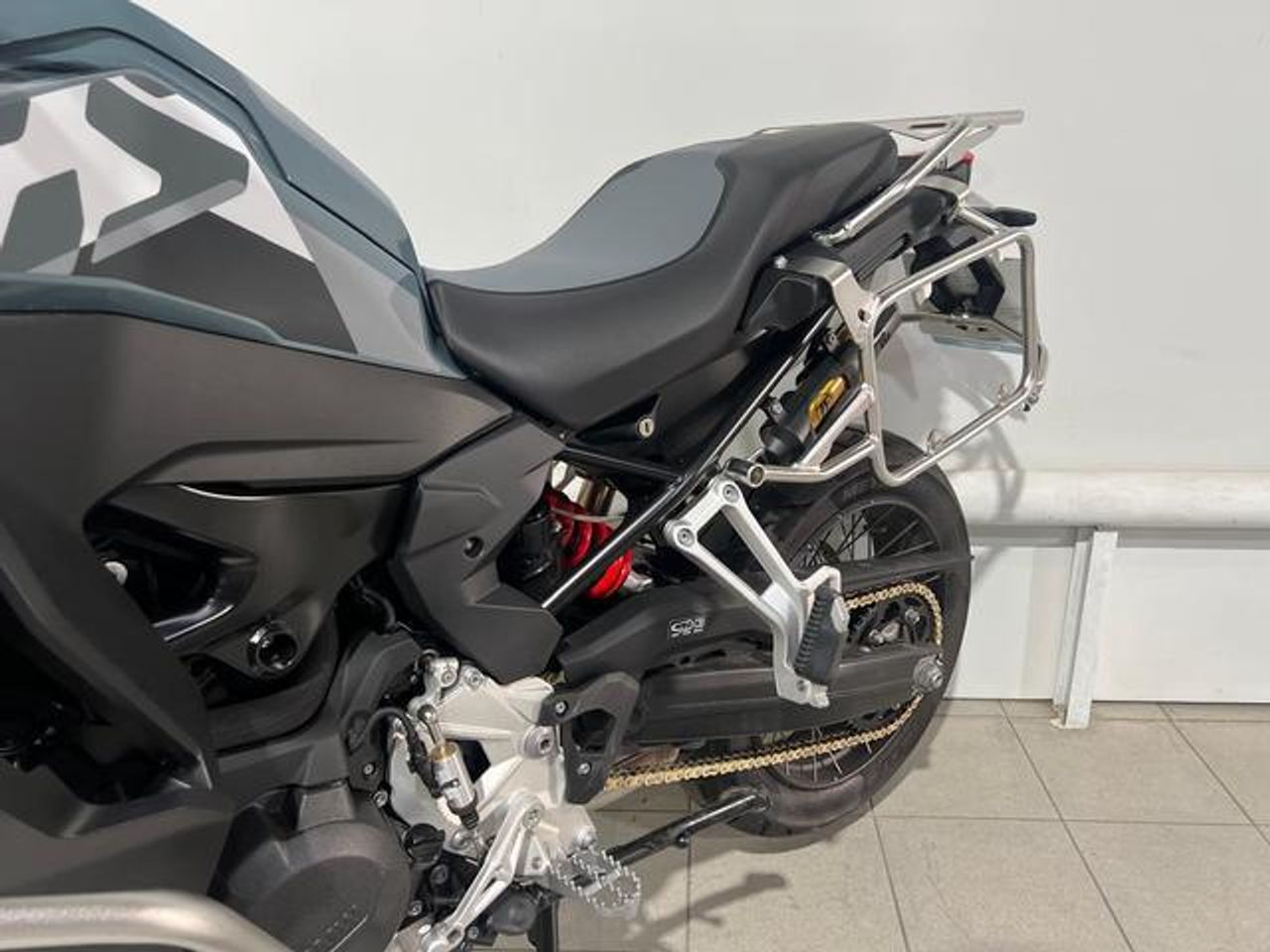 BMW F 900 GS Adventure   Gasolina - Foto 16