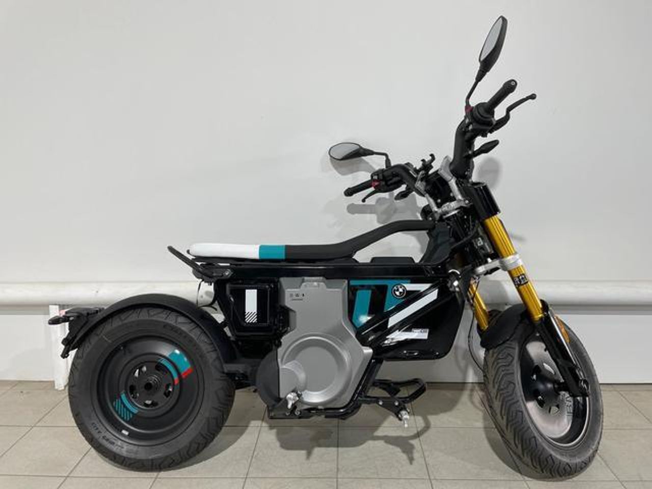BMW CE 02   Eléctrico - Foto 6