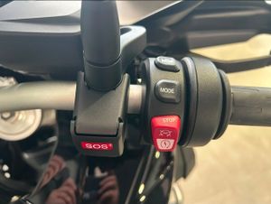 BMW F 900 GS Adventure   Gasolina - Foto 15