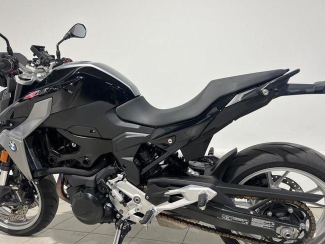 BMW F900R 