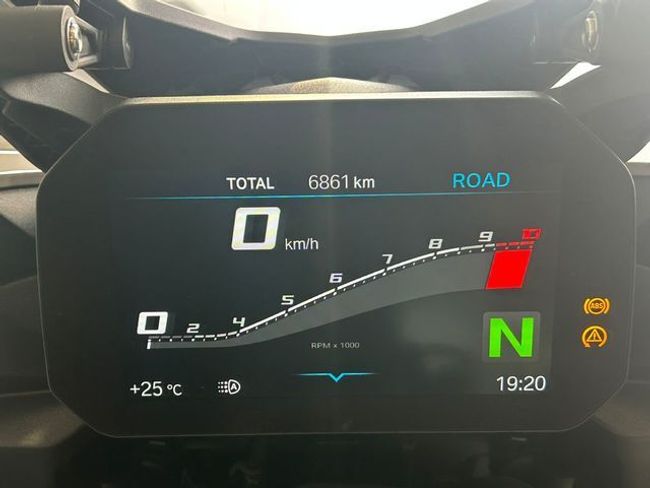 BMW F900 XR 