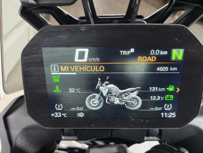 BMW F 900 GS 