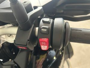 BMW F 900 GS Adventure   Gasolina - Foto 15