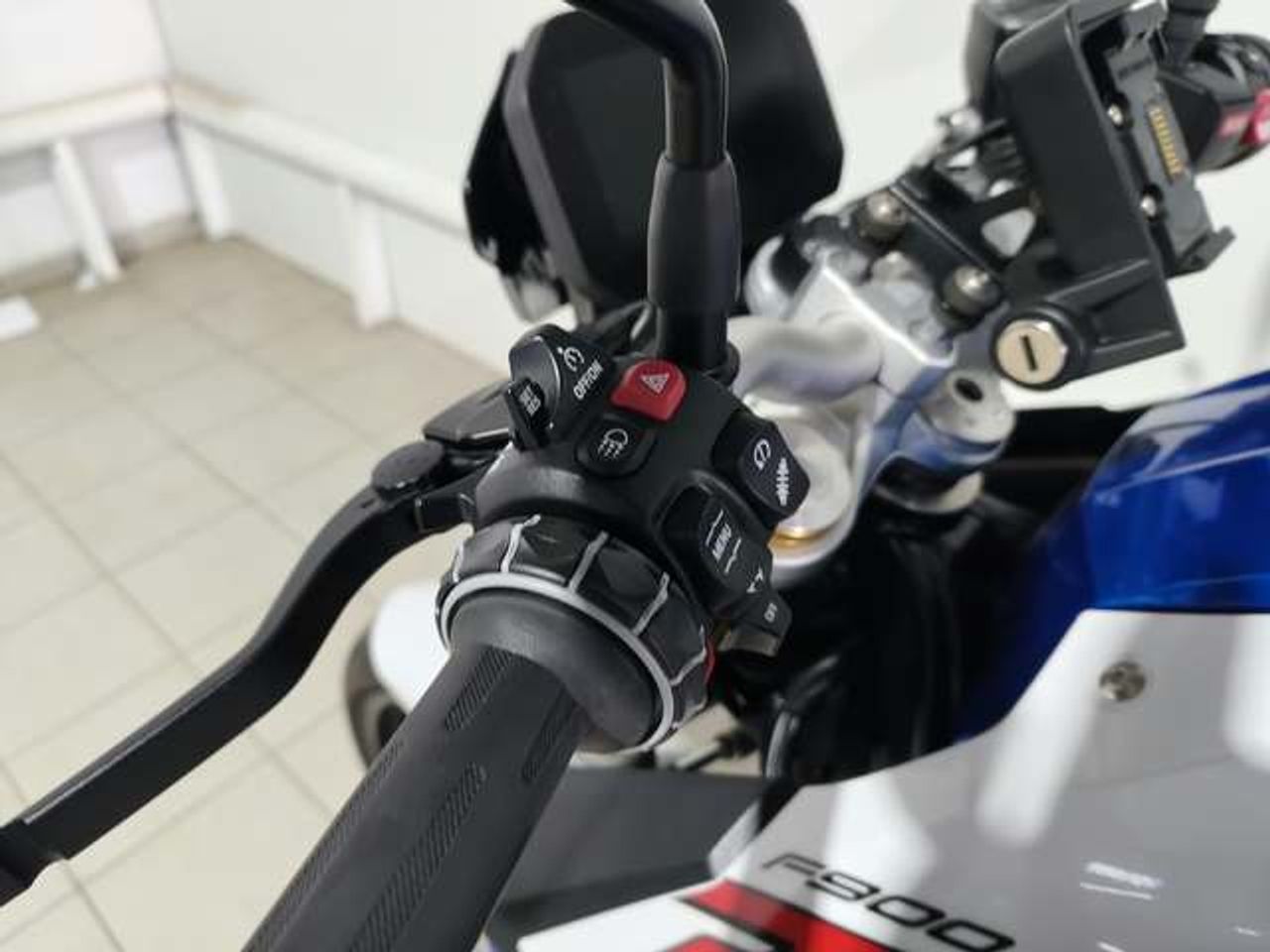 BMW F900R   Gasolina - Foto 13