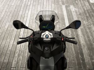 BMW C 400 X   Gasolina - Foto 3